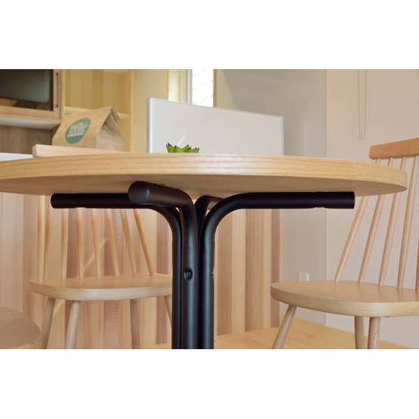 IKEA 丸テーブル GAMLARED （DI-2458 安定感抜群の円卓