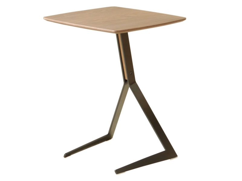 直線デザインがおしゃれなサイドテーブル