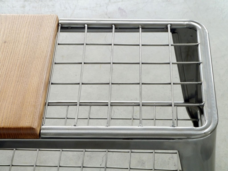 玄関に置けるオシャレなアンブレラスタンドベンチ | インダストリアル