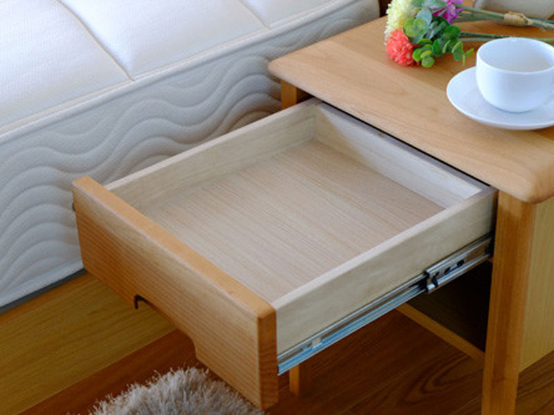 シンプルなデザインの無垢材を使用したサイドテーブル｜幅40cm｜ER