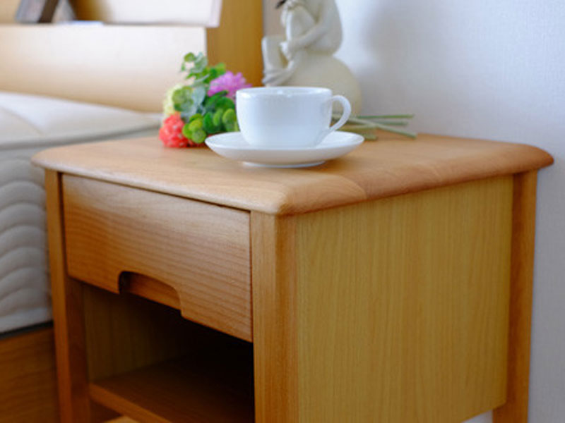 シンプルなデザインの無垢材を使用したサイドテーブル｜幅40cm｜ER