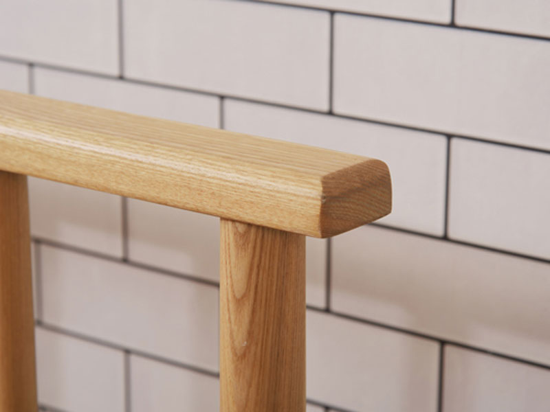 シンプルなすのこタイプのシングルベッド｜ナチュラルインテリア