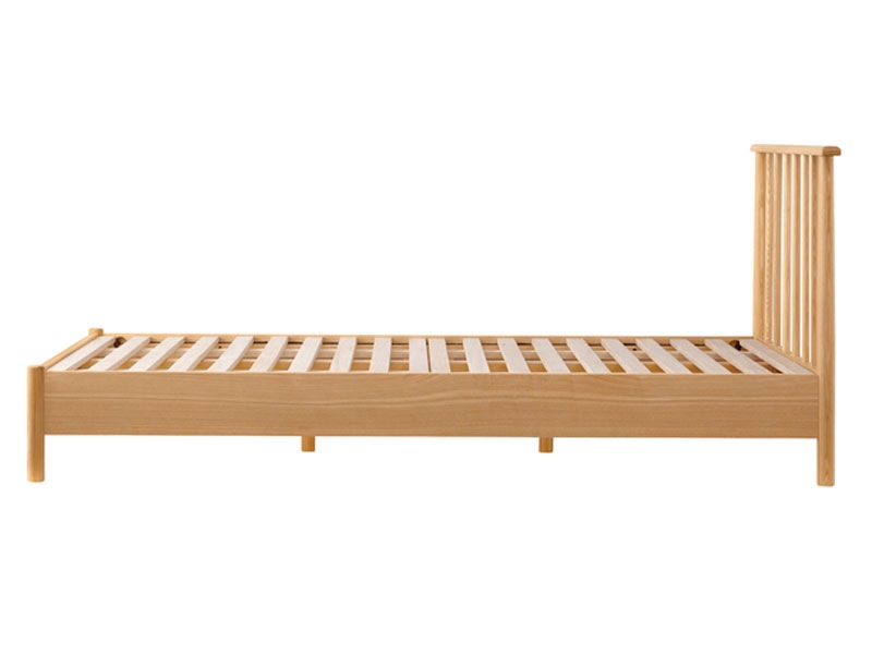 シンプルなすのこタイプのシングルベッド｜ナチュラルインテリア