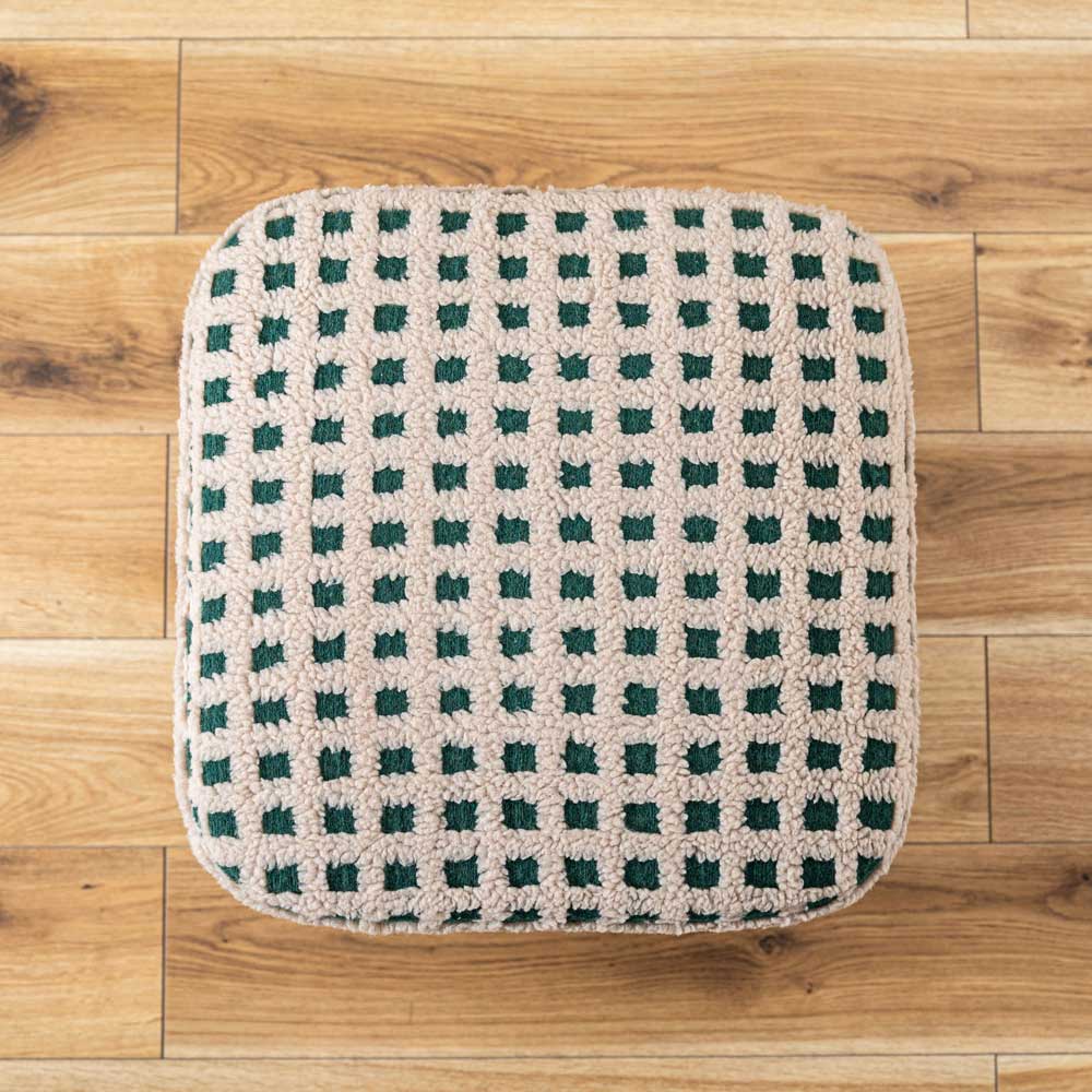 ふんわりボアのチェック柄スツール|ポップで愛らしいデザイン