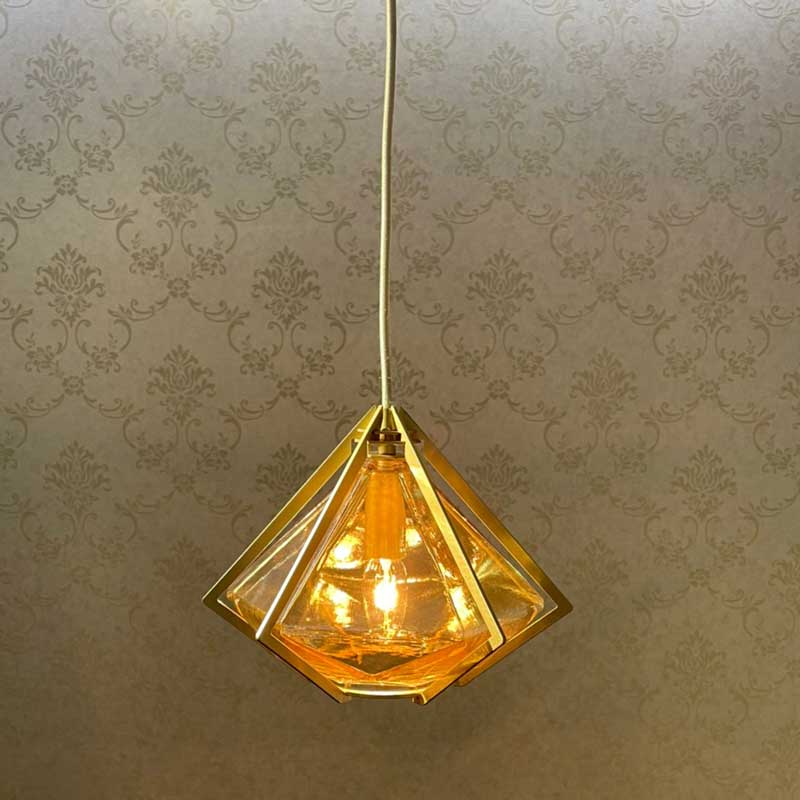 宝石をモチーフにしたカラフルな1灯ペンダントライト