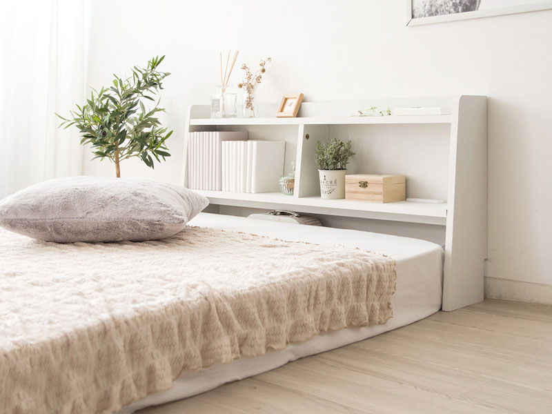 シンプルな木目調の後付けヘッドボード|幅100cm