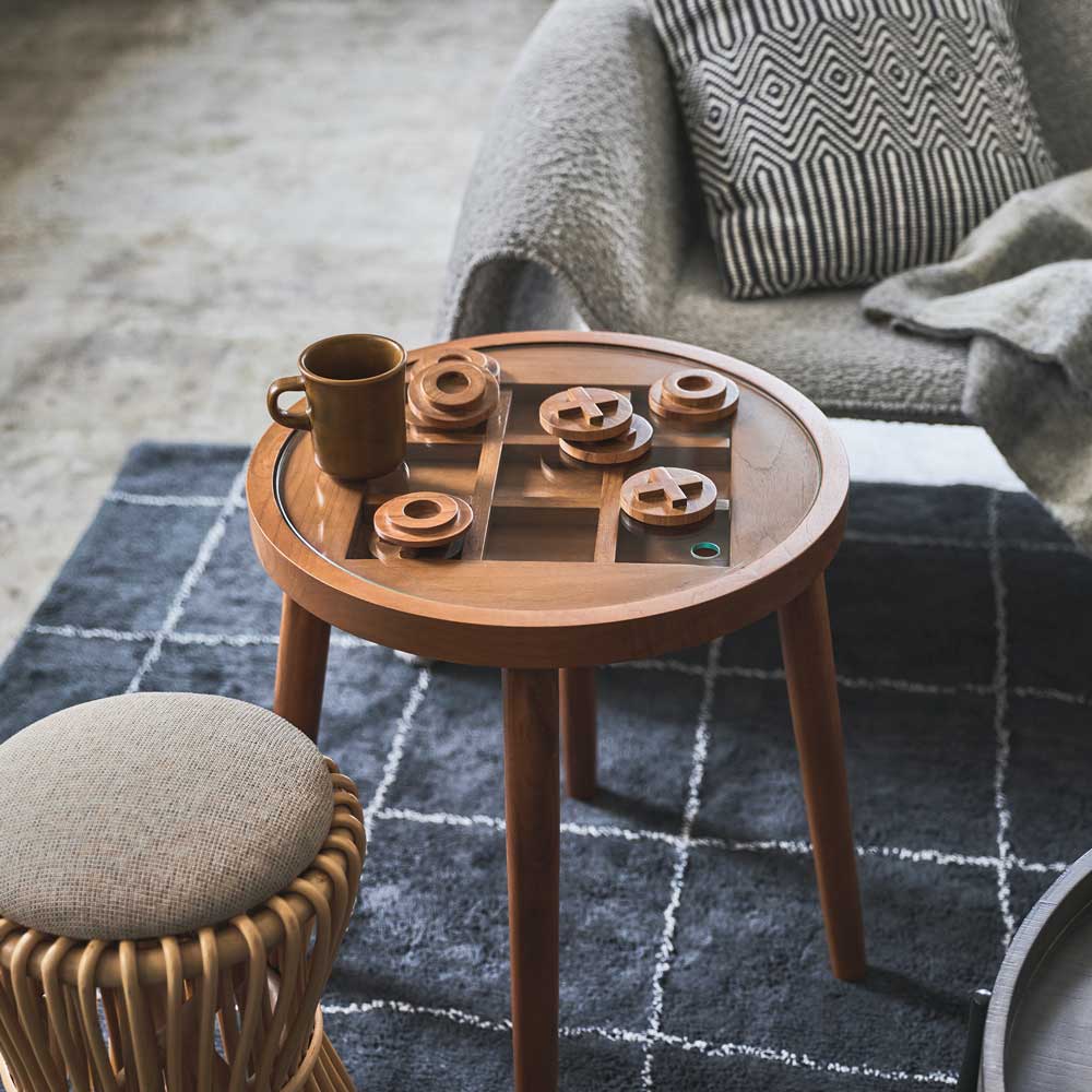 〇×ゲームデザインのサイドテーブル｜遊び心あふれるユニークなインテリア