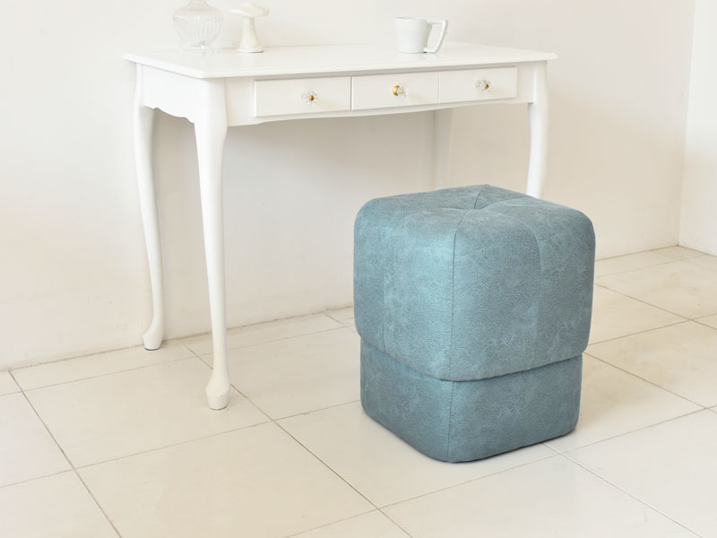 座面のキルティングが可愛いボックススツール｜LI
