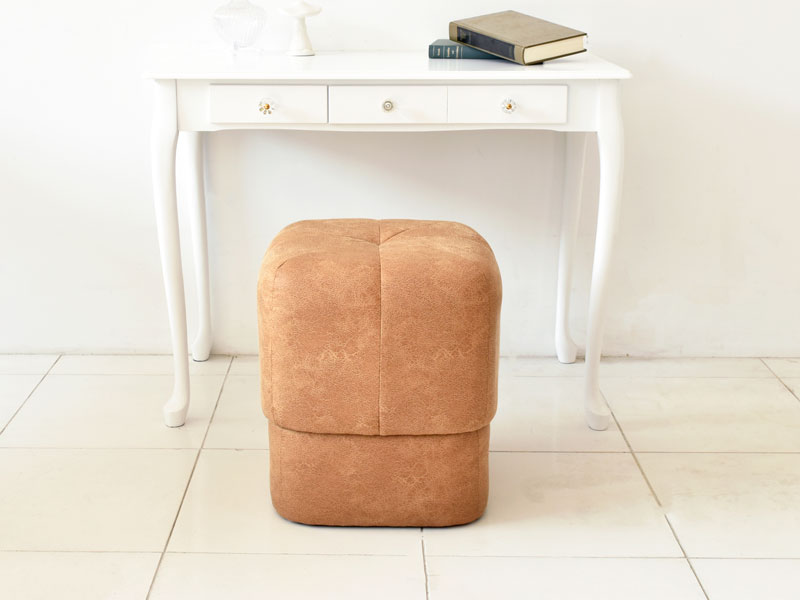 座面のキルティングが可愛いボックススツール｜LI