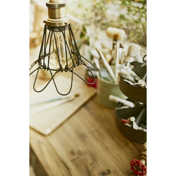 スチールワイヤーの一灯ペンダントライト