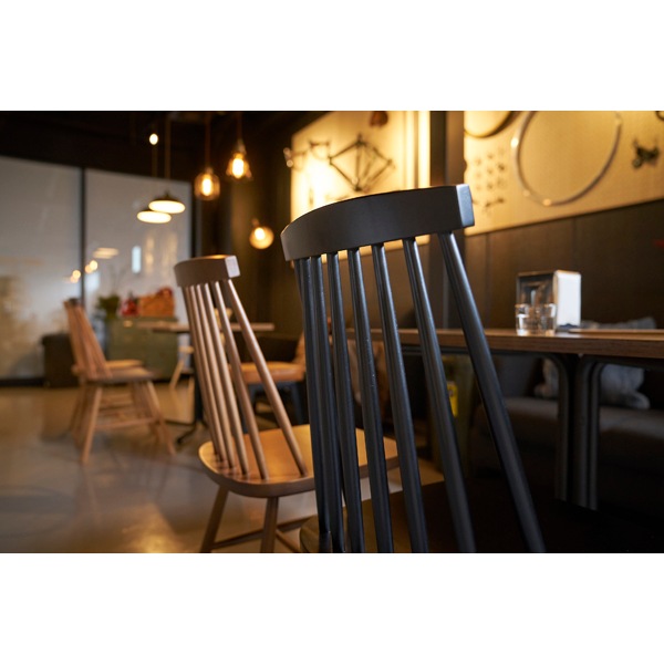 ウィンザータイプのダイニングチェア | Lace | カントリー