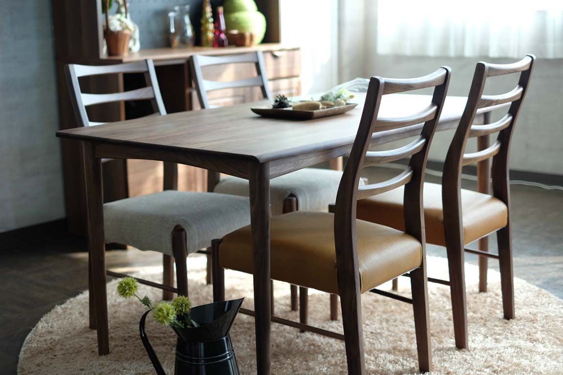 ダイニングセット 5点 VE【テーブル幅135cm】天然木 無垢材使用