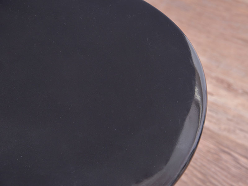 陶器製のカラフルなスツール|屋外使用可