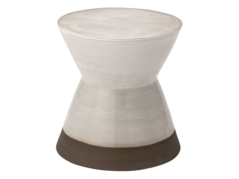 陶器製のカラフルなスツール|屋外使用可