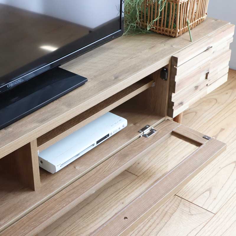 真鍮が光るアカシアTVボード｜ナチュラルで可愛らしい140cm/160cm展開