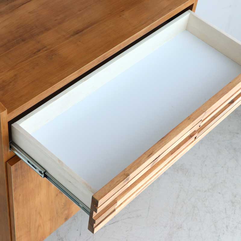 北欧ヴィンテージシェルフ｜アカシア無垢が映える魅せる＆隠す収納付きキャビネット