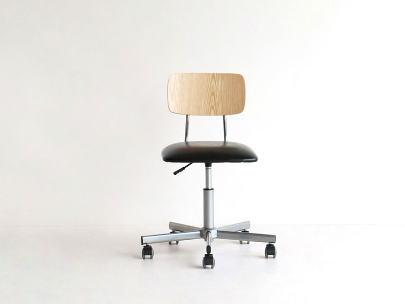 ブルックリンデザインのコンパクトなオフィスチェア｜キャスター付き