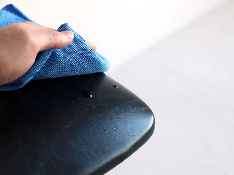 ブルックリンデザインのコンパクトなオフィスチェア｜キャスター付き