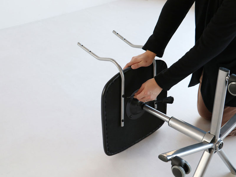 ブルックリンデザインのコンパクトなオフィスチェア｜キャスター付き