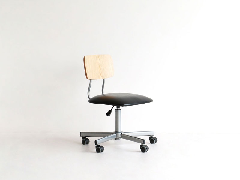 ブルックリンデザインのコンパクトなオフィスチェア｜キャスター付き
