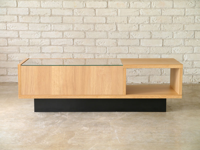 北欧風でおしゃれなコレクションテーブル|SA