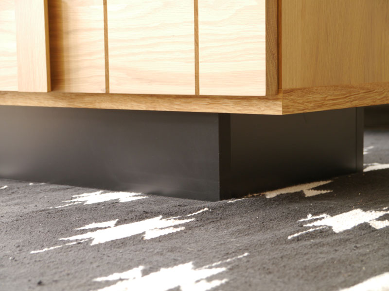 北欧風でおしゃれなコレクションテーブル|SA