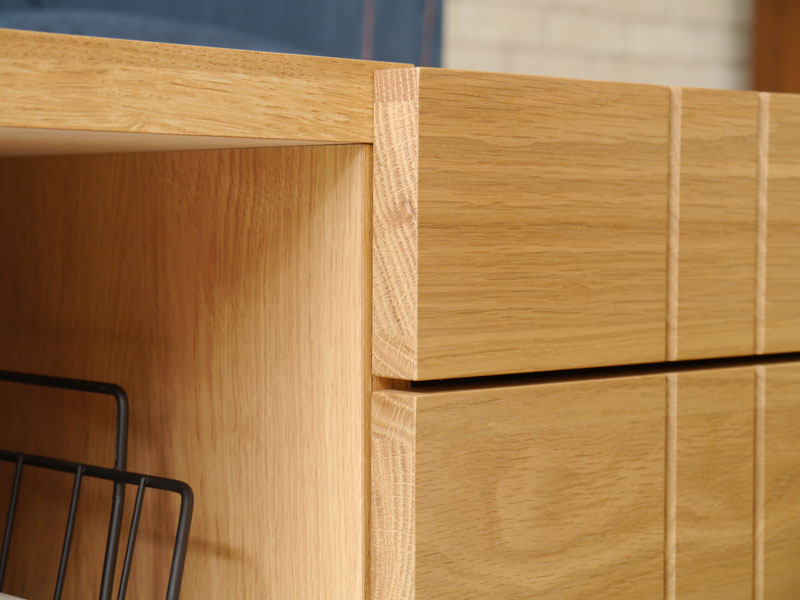 北欧風でおしゃれなコレクションテーブル|SA