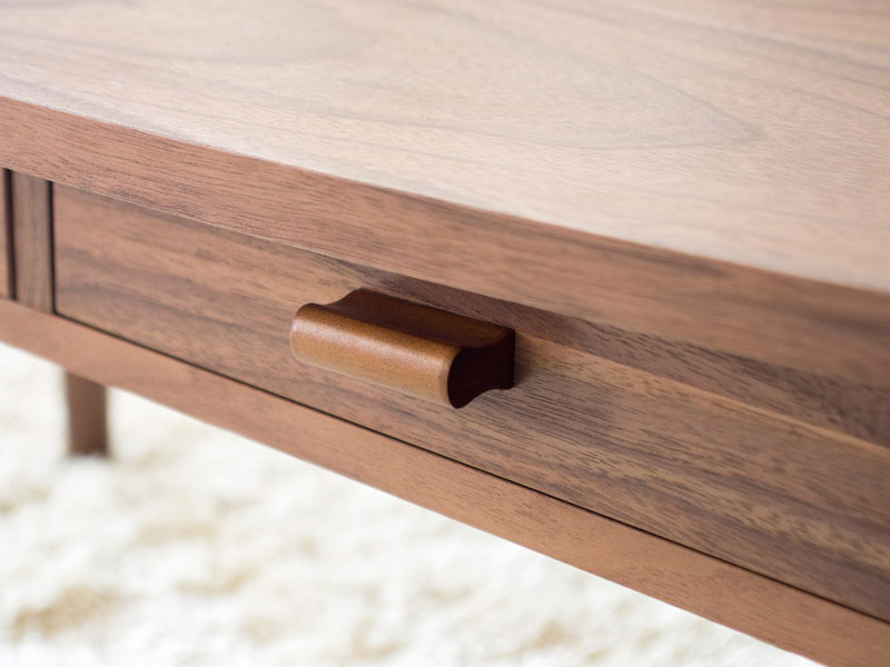 北欧ナチュラルスタイルのオーバル型センターテーブル