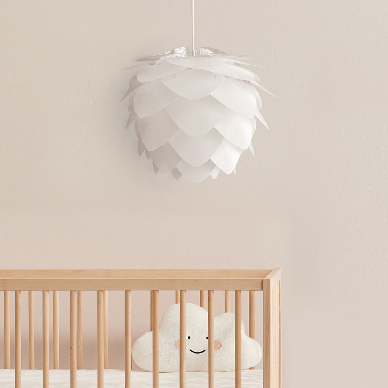 照明 ペンダントライト 3灯 UMAGE SILVIA brushed brass ウメイ シルヴィア ブラッシュドブラス VITA ヴィータ 北欧 ※当店限定LED電球付 ★加工オプション対応 北欧テイストのシンプルなライト UMAGE(ウメイ) Silvia(シルヴィア) 3