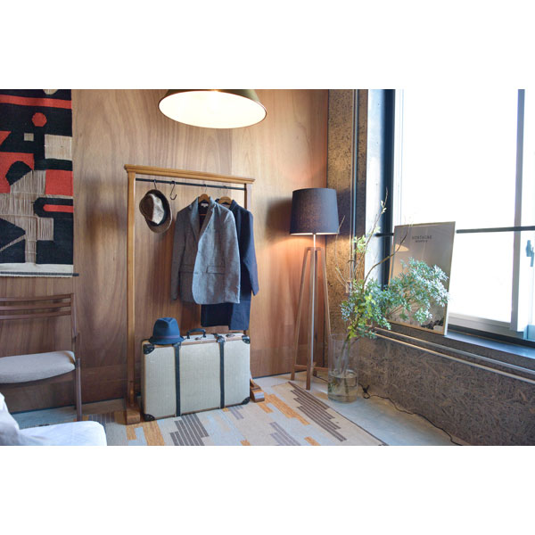 クラシックな木製ハンガーラック | 幅91cm | Letw