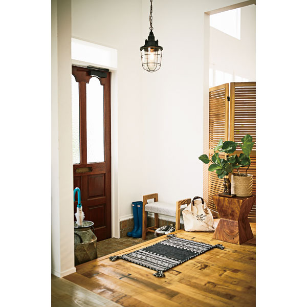 木目が美しい多角形天然木スツールA | アジアンインテリア