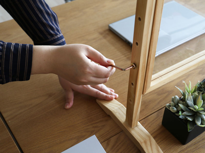 カウンターパネル｜昇降式｜デスクや受付窓口で使えます