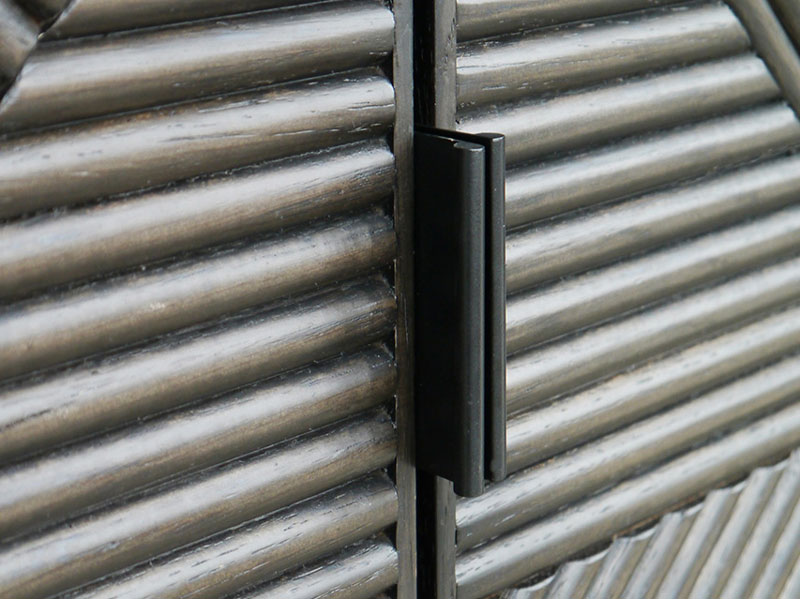 モダンな印象のモノトーンのサイドボード|HS