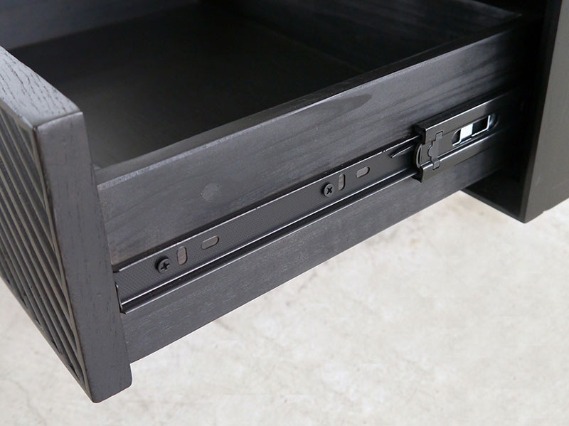 モダンな印象のモノトーンのサイドボード｜HS | インテリア・家具の