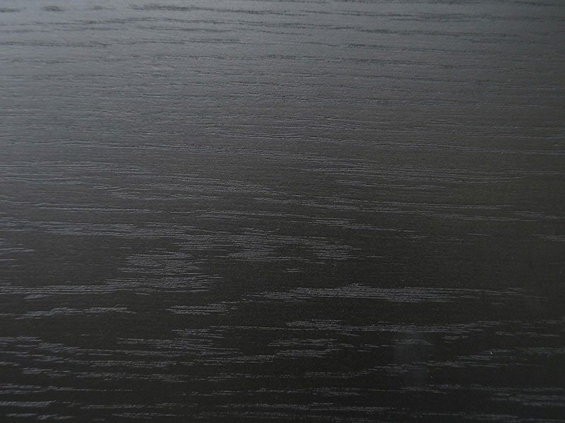 モダンな印象のモノトーンのキャビネット｜HS