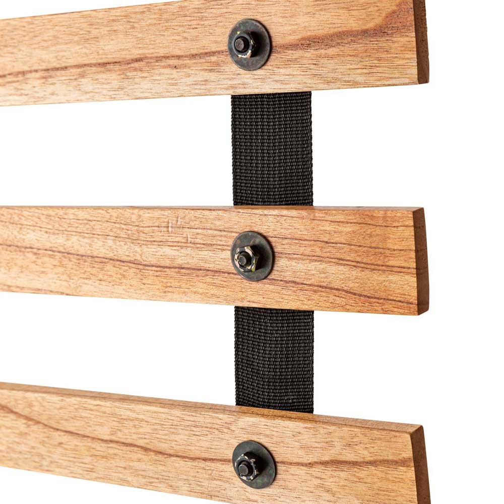 ナチュラルウッドの吊り下げパーテーション｜軽やかに仕切る、やさしい