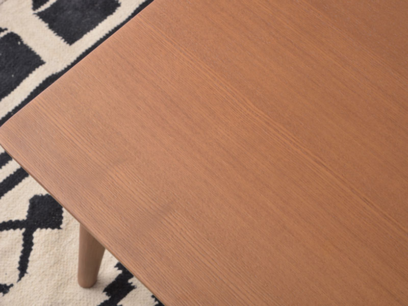 シンプルさが際立つミニマルデザインのセンターテーブル | ナチュラルインテリア