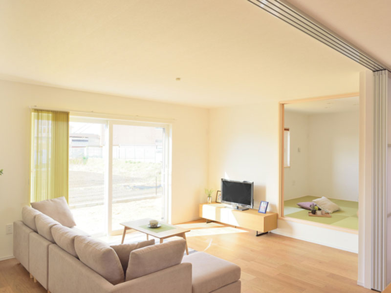 シンプルさが際立つミニマルデザインのセンターテーブル | ナチュラルインテリア