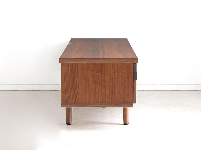 和モダンな落ち着いた雰囲気のテレビボード | 幅150cm