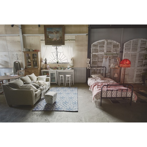 白のカウンタースツールセット