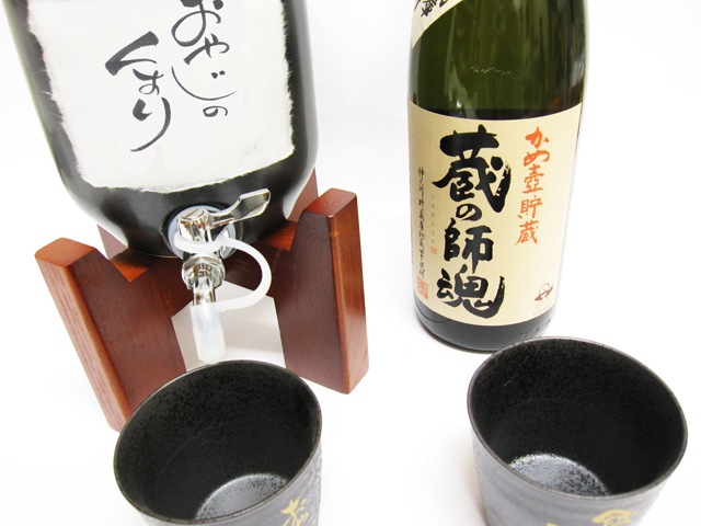 芋焼酎 蔵の師魂 1.8L + 焼酎サーバー + カップ2つ【 焼酎サーバー+