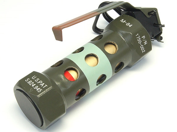 スタングレネード M-84 ホルスター付き