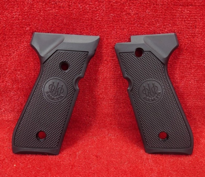 ベレッタ・ロゴマーク刻印・M92F用グリップ サバゲー
