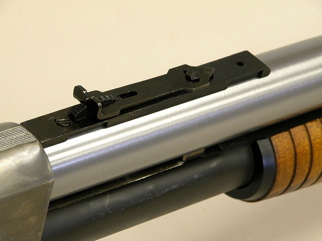 KTW・イサカM37 ライアット ポンプアクション・エアーコッキング