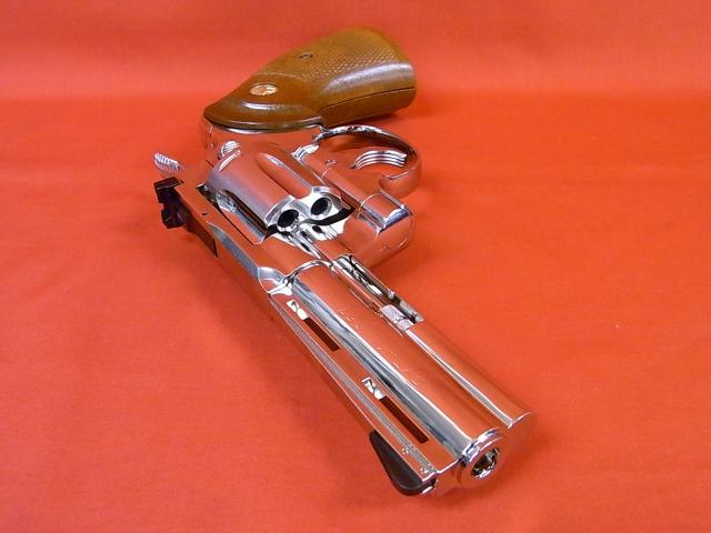 タナカワークス・COLT パイソン .357Magnum R-model 4inch ニッケル