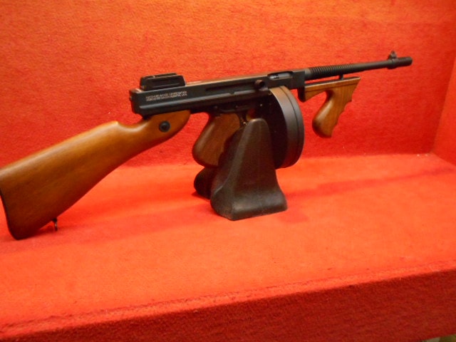 CYMA電動ガン・トンプソンM1928シカゴタイプ ドラムマガジン