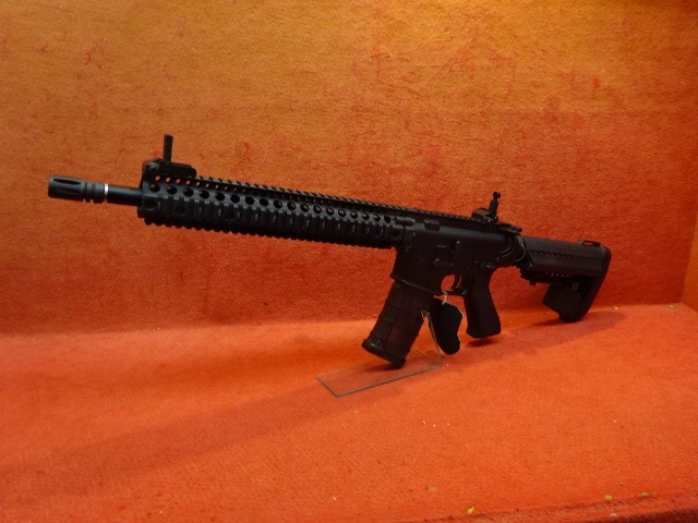 BOLT BRSS : 電動ガン M4 SOPMOD BLOCK 2 BK/2TONE | 海外メーカー電動