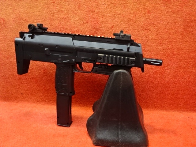 6137【美品】マルイ G3FS エアガン 動作確認済み クラウン 10才以上用エアーコッキング MM-7P （MP7A1) | 10歳以上用