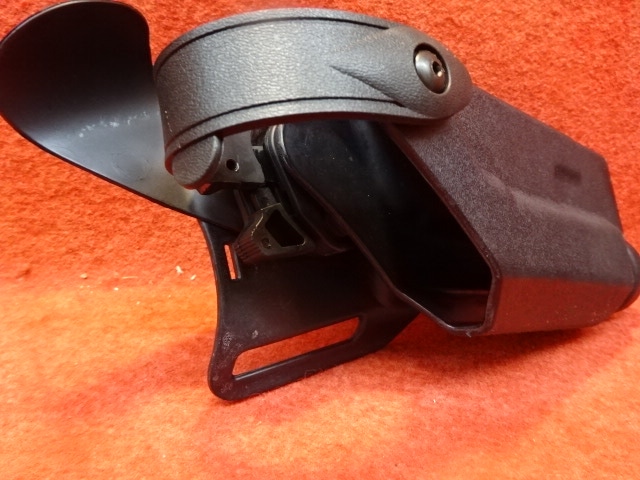 サファリランドモデル DUTYホルスター ベルトループ M1911 フラッシュ
