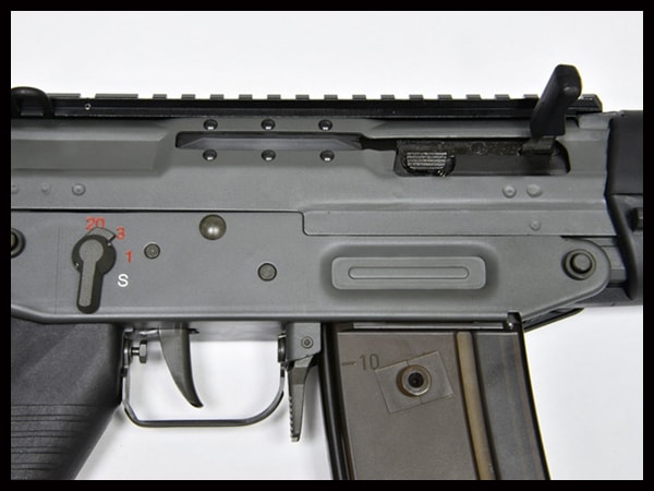 GHK ガスブローバックライフル SIG553 | ガスブローバックライフル